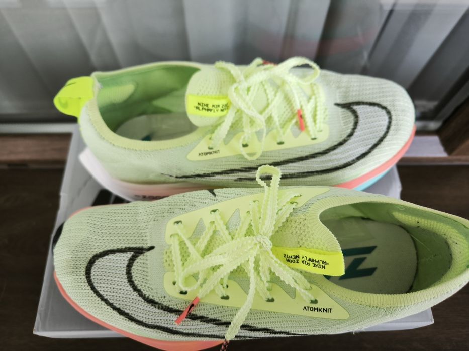 Nike Air Zoom Alphafly NEXT% în culoarea "Barely Volt", masura 40, 26 cm