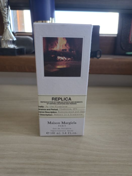 Продавам Maison Margiela Replica By the Fireplace Eau de Toilette.