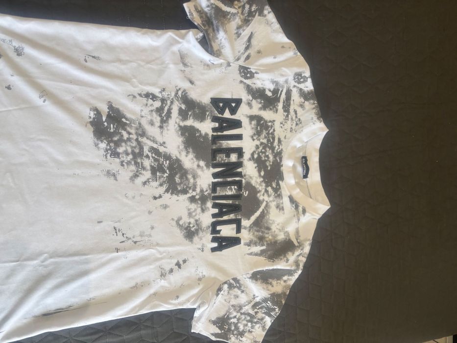 Чисто нова тениска