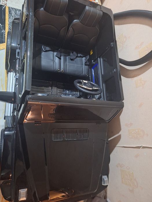 Продам детский электромобиль