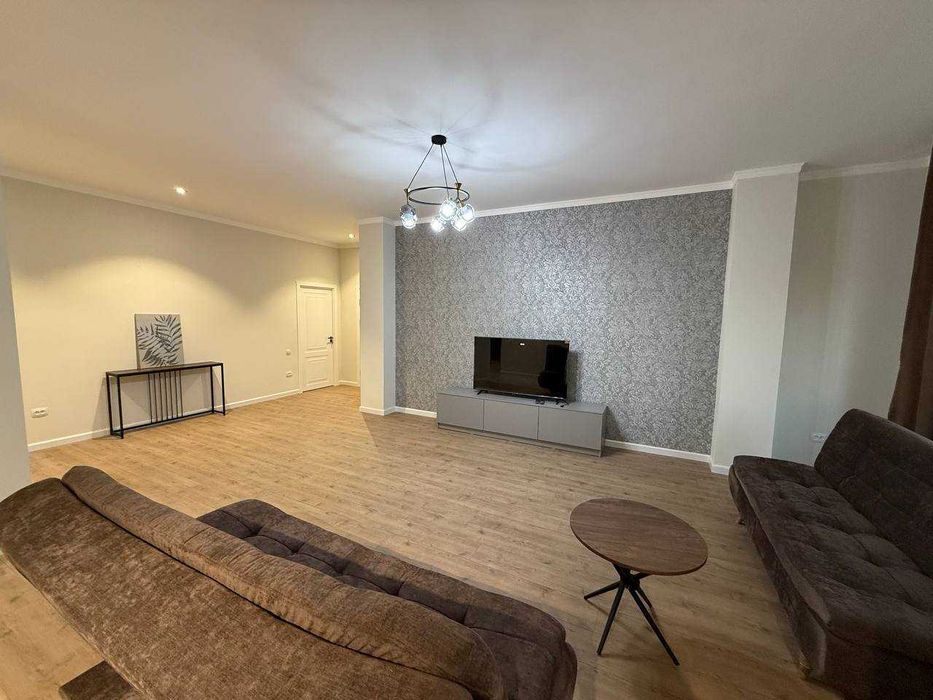 Аренда 3-комнатная, новостройка, новый ремонт, Яккасарай, центр