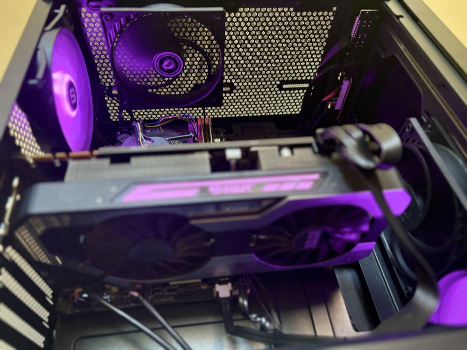 Бюджетен Геймърски компютър за 1080p-gtx1080/i7/16gb/1TB