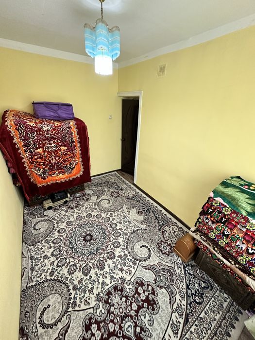 Срочно уй сотилади.  Барака болса келишиб берилади !