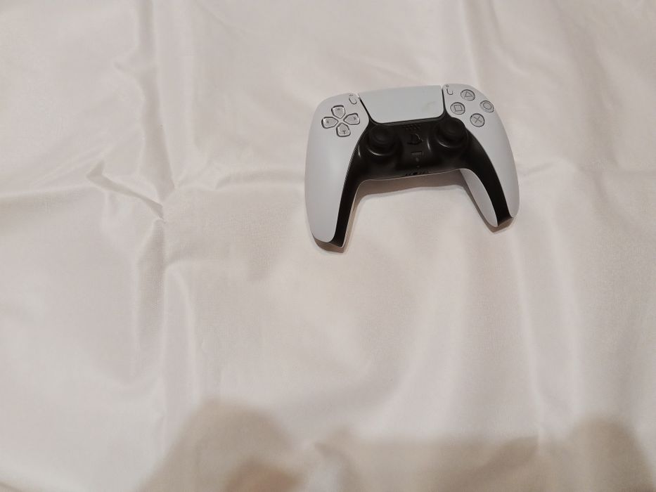 Продам плейстейшон 5