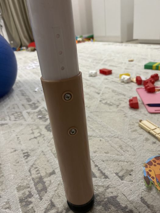 Продаю детский стол и стул