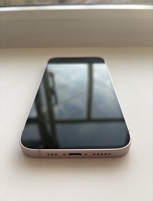продаю iphone 13,128g akb 80%