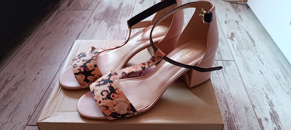 Дамски сандали Кларкс