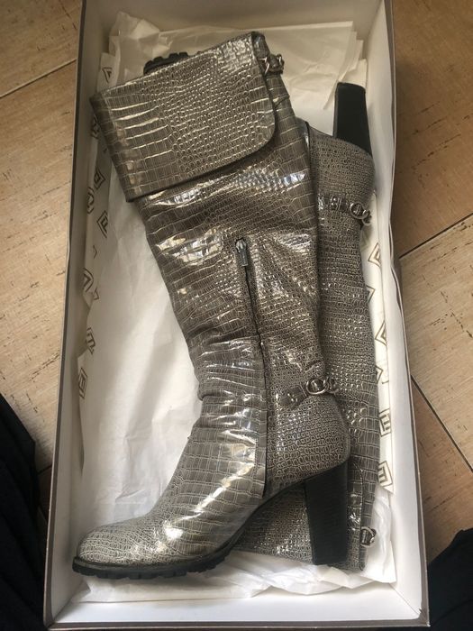 Продам сапоги CASEDEI