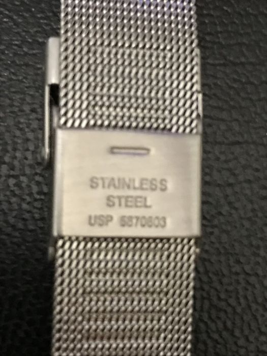 Продавам часовник SKAGEN