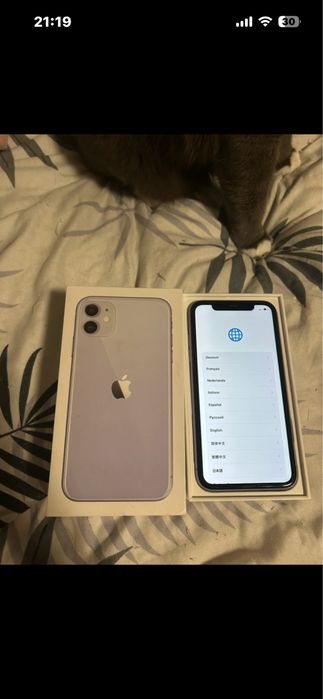 Iphone 11, in stare perfecta in afara de sanatatea bateriei mica