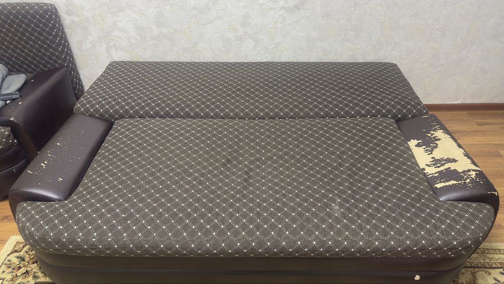 Продам кресло диван б/у