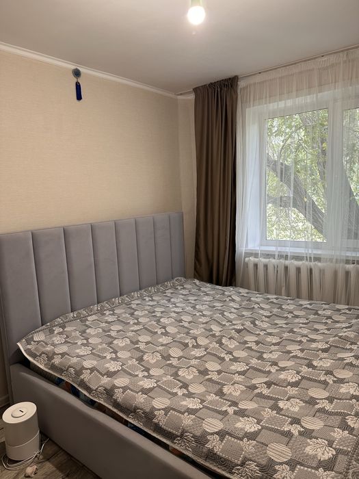 Продам кровать с матрасом