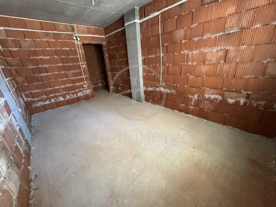 Продава се Тристаен апартамент в Пловдив, Христо Смирненски - 106 кв.м за 1463 €/кв.м - Снимка #9