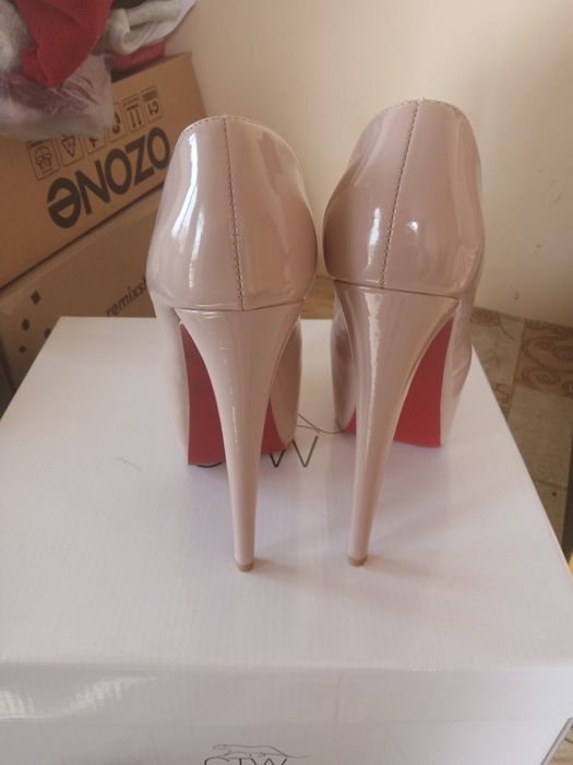 Дамски обувки 38 номер