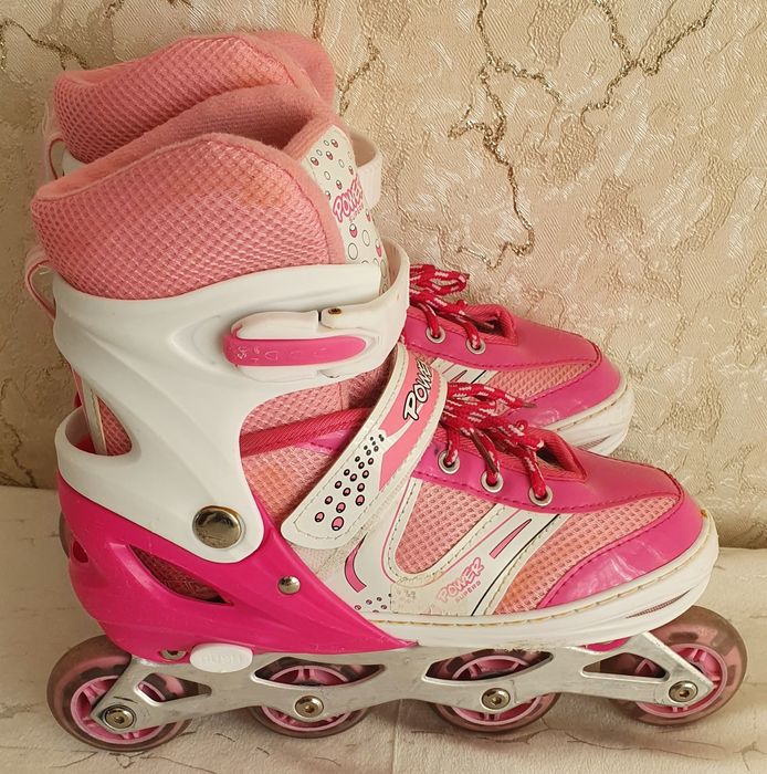 Роликовые коньки в хорошем состоянии