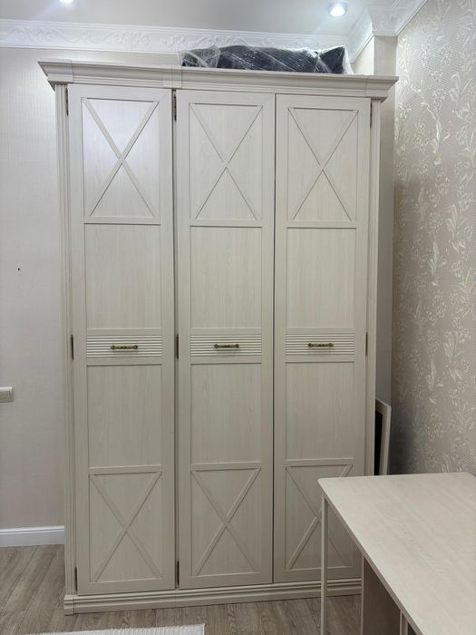 Продам платянной шкаф