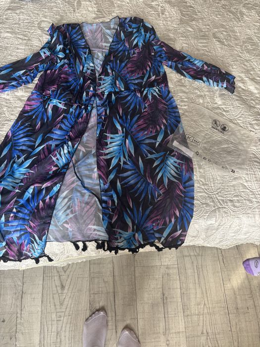 Продам новое парео-накидку