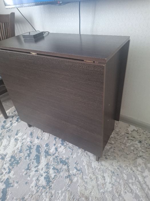 Продается Стол книжка