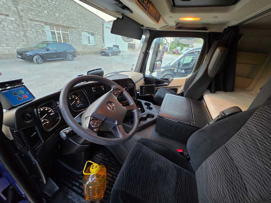 Mercedes Actros LOHR Transportor auto