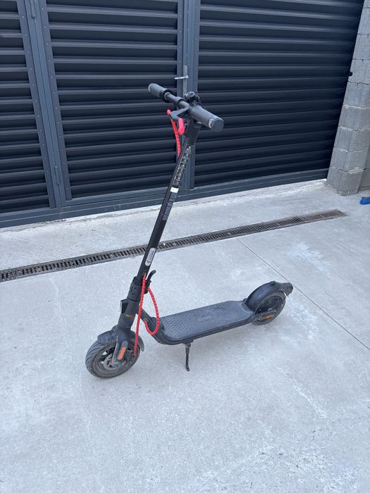 Trotineta ninebot F2 pro