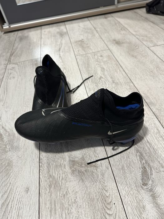 Бутонки Nike Phantom