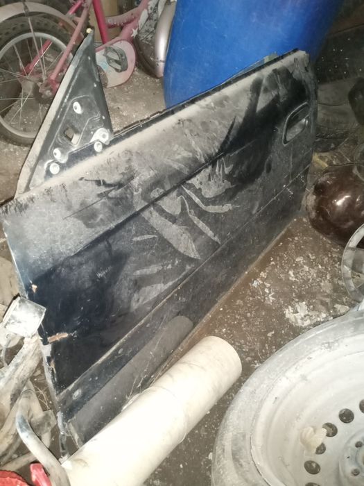 Субару дверь б4 водительское