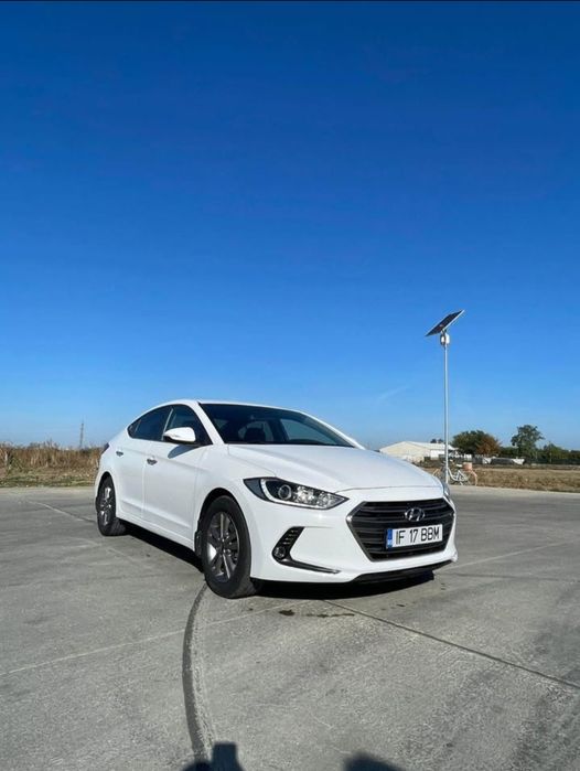 Hyundai Elantra  127k km reali!