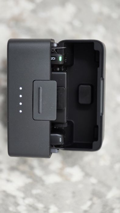 DJI Mic Mini, Sistem Microfon Wireless Compact, 2 TX + 1 RX, 2.4 GHz