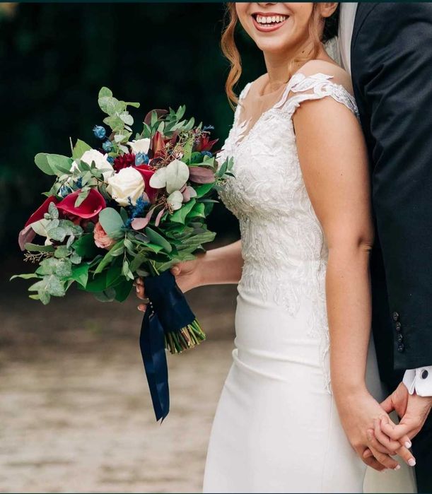 Rochie de mireasa sirena cu trena lunga