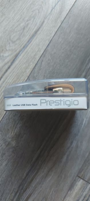 Usb FlashDrive Luxury „Limited Edition” 16GB USB2.0 - piele neagra