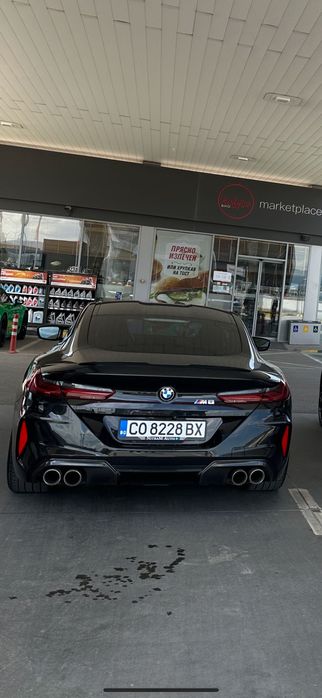 Bmw m8 автомобил