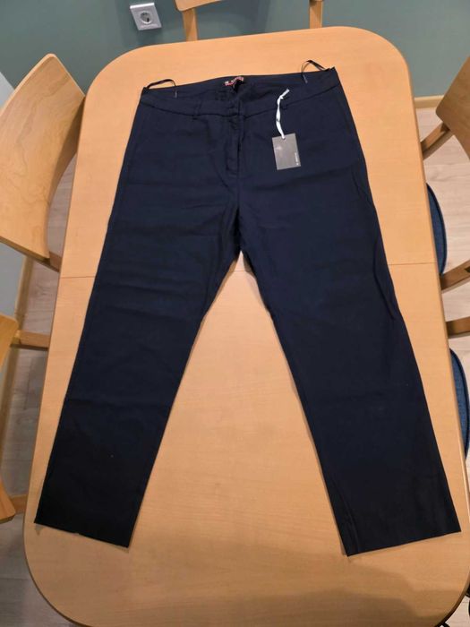 Тъмно син панталон