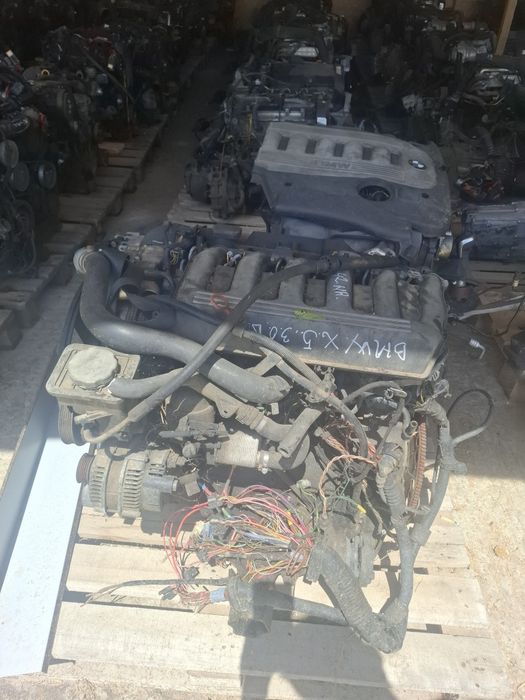 Vând motor bmw x5 3.0 2005 218 Avem TOATĂ GAMA BMW: e60 e90 e87 e46 x5 e53 x6 e71 seria 6 f12 f13 seria 5 f10