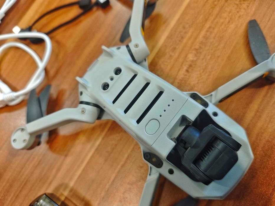 Дрон DJI Mavic Mini Fly More Combo – Перфектно състояние, Пълен комплект
