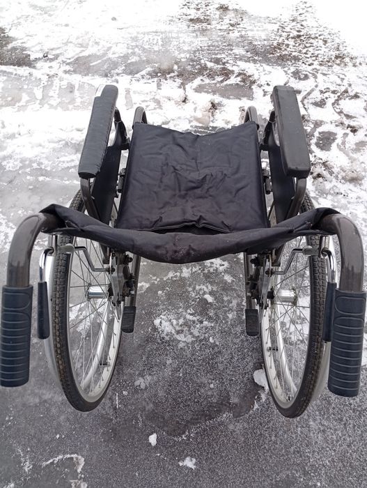 Инвалидное кресло