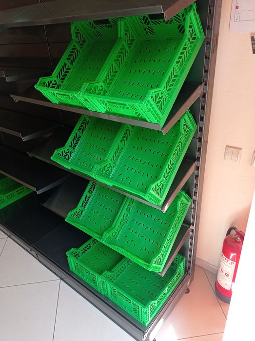 Стелажи Tegometal за магазини