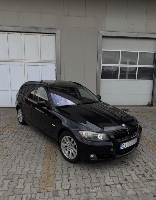 BMW seria 3 320D  e91  Xdrive