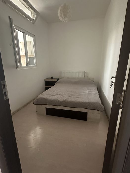 Inchiriez garsoniera