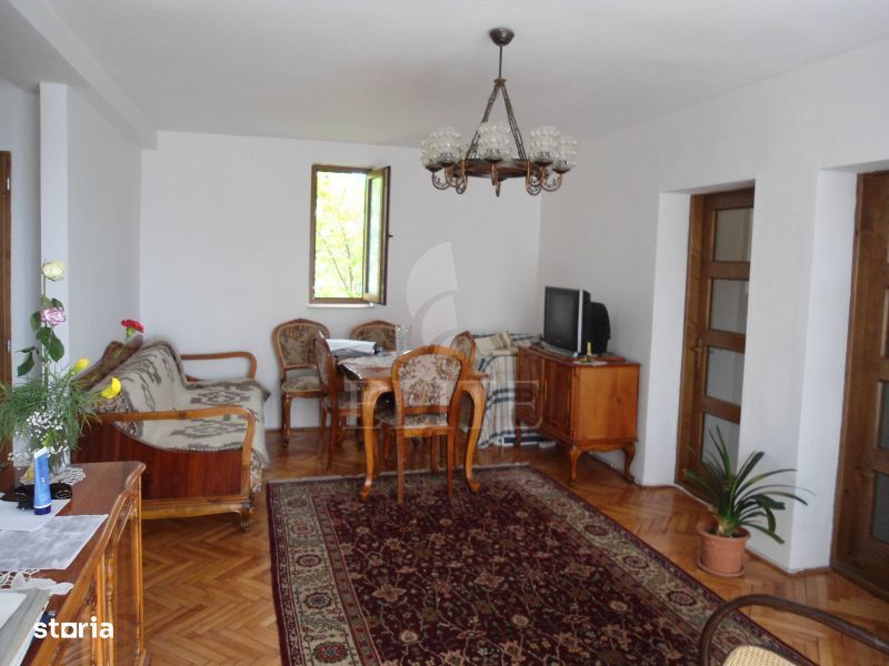 Apartament 3 camere în zona P-TA CIPARIU