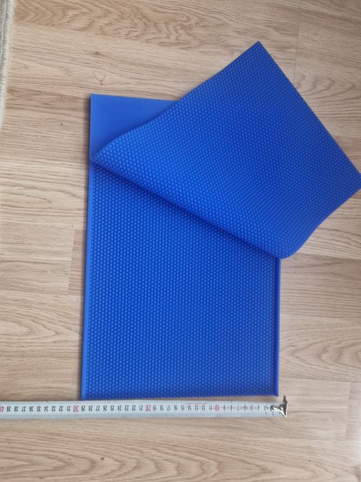 Силиконова матрица Дадан Блат за восъчни основи.