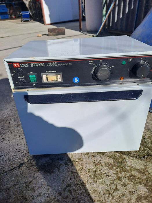 Aparat sterilizare second-hand funcțional