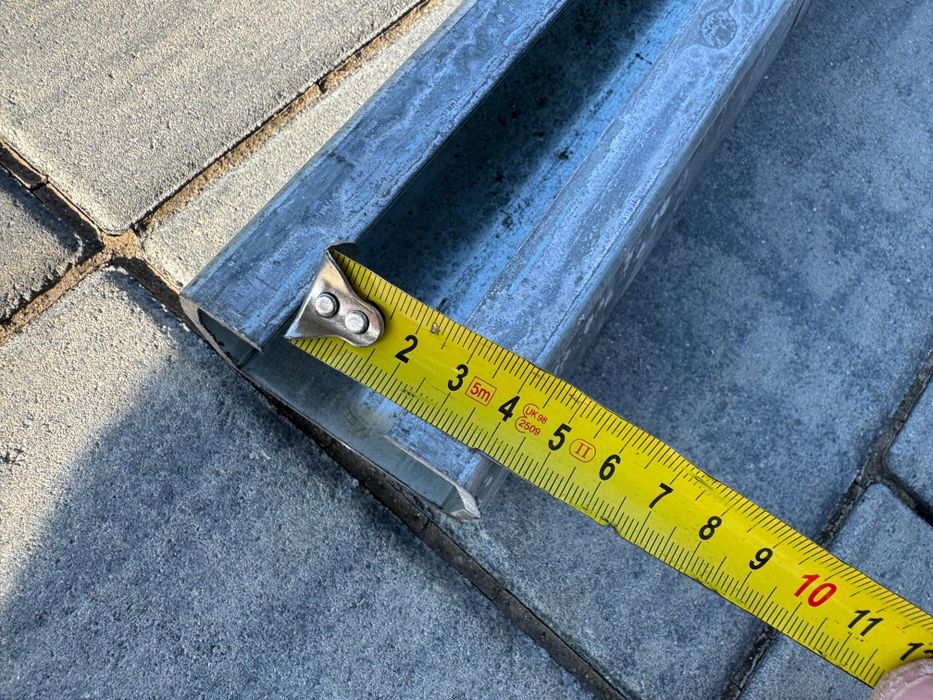 De vânzare profile pentru role  poarta culisanta