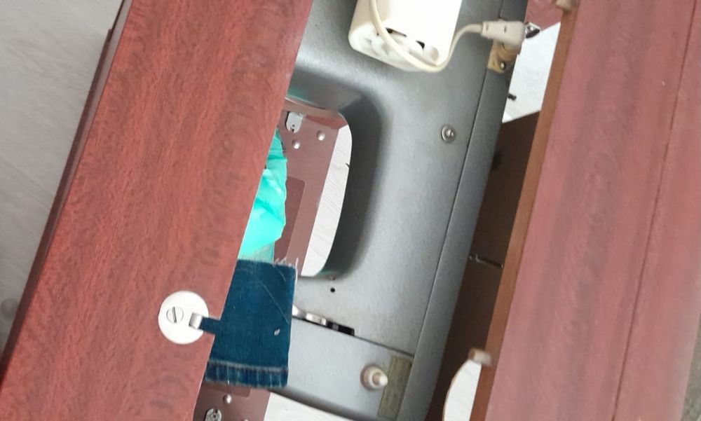 Машина швейная чайка