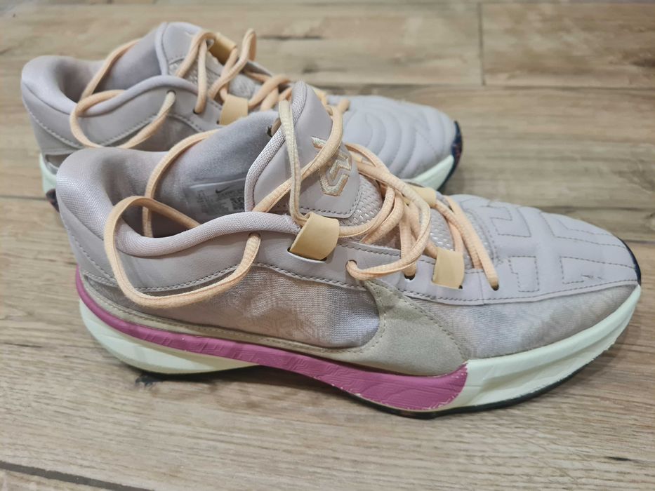 Баскетболни маратонки