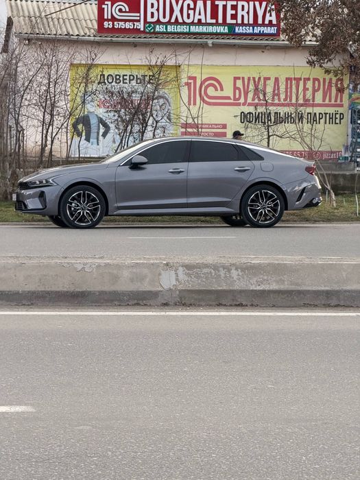 Kia K5 Premium Full salonda 540 millionligi
