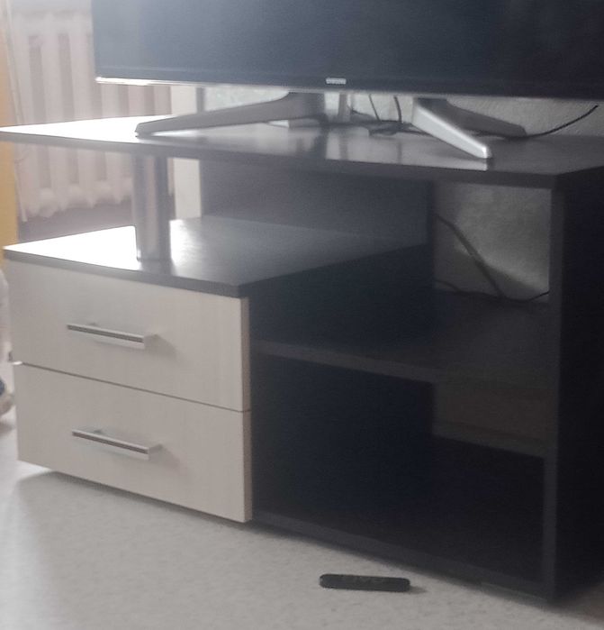 Тумбочка под телевизор