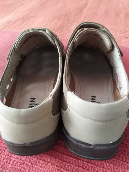 Нови мъжки обувки номера 41 и 42-35 лв чифта