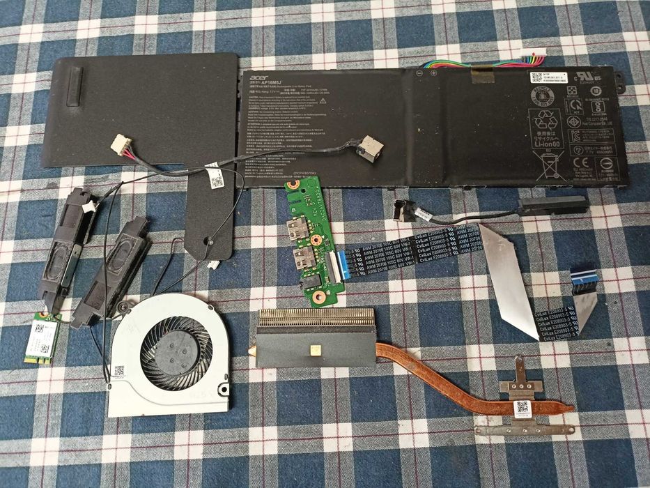 Elemente Acer Aspire A315-21 A315-31 A315-32 A315-51 A315-52