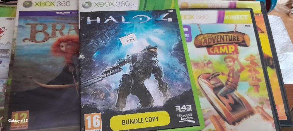 Продаются детские игры.