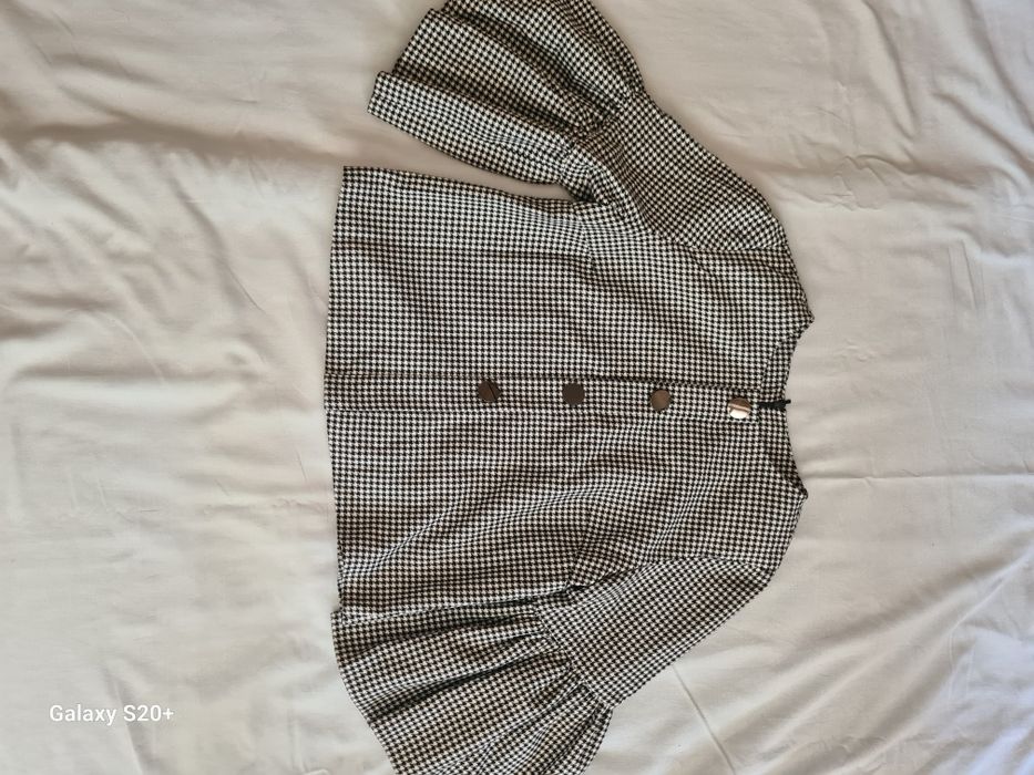 Женский кордиган серого цвета